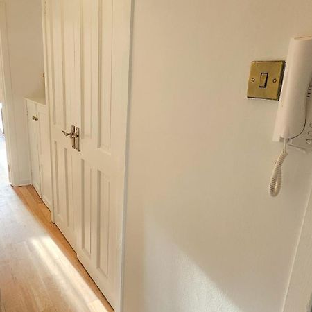 אדינבורו Royal Mile - Bright 2 Bedroom Apartment מראה חיצוני תמונה