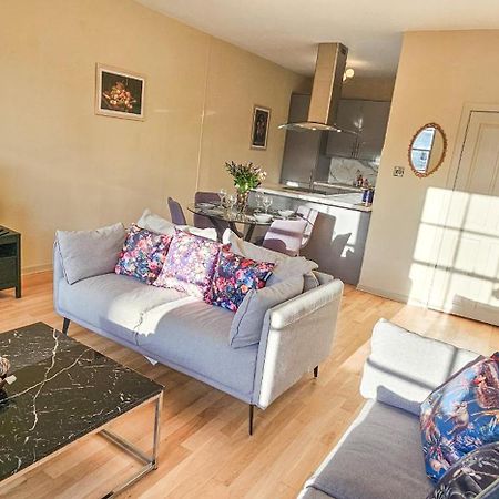 אדינבורו Royal Mile - Bright 2 Bedroom Apartment מראה חיצוני תמונה